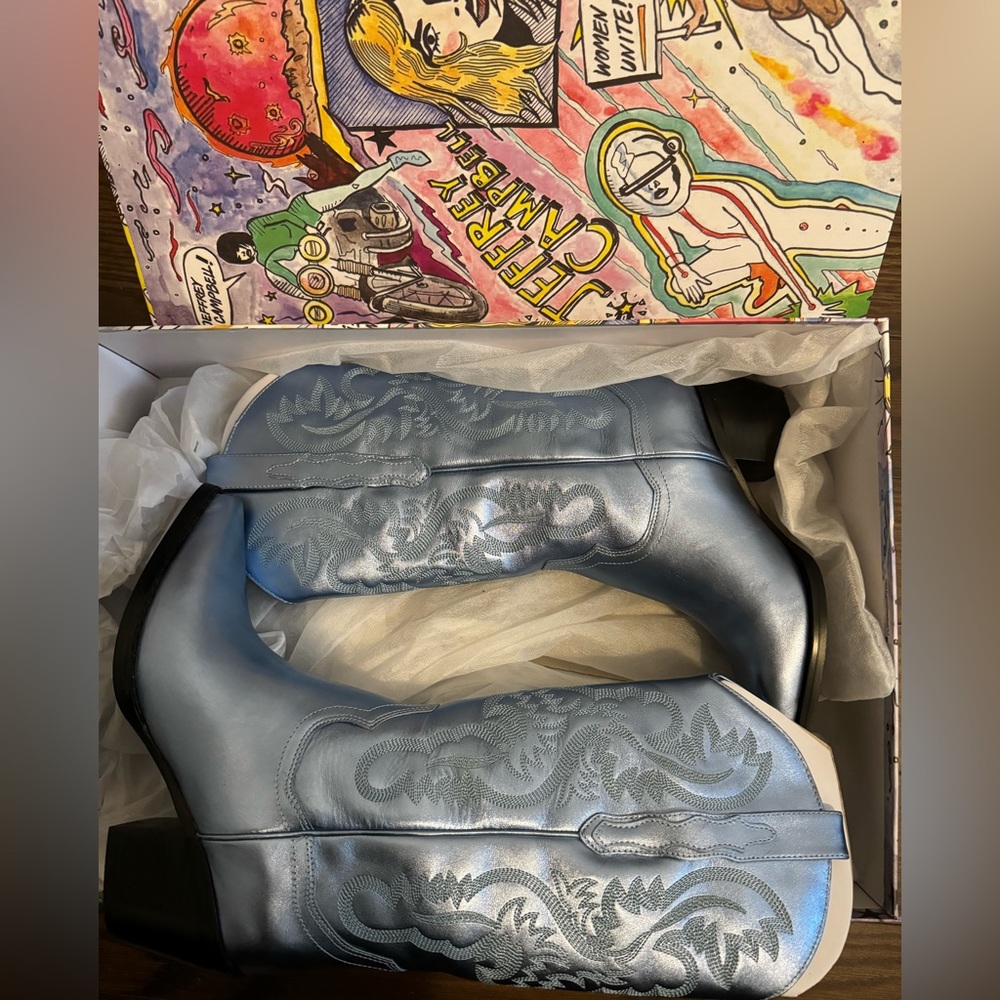 BNIB Jeffrey Campbell cowboy boots